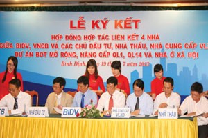 VNBC ký hợp đồng triển khai gói liên kết 4 nhà
